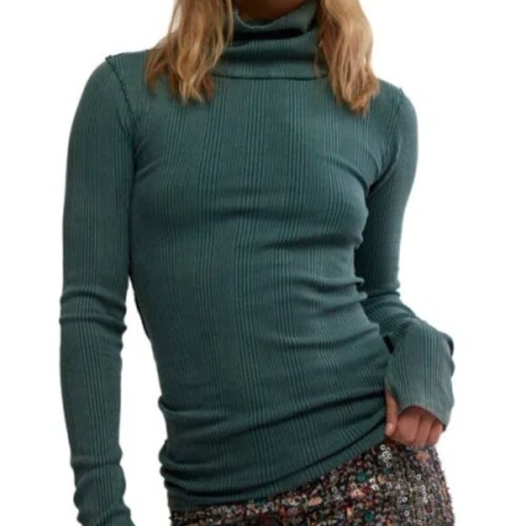 NEW Free People Brynn Turtleneck Sweater IN Uncut Emerald1125 2s1 - Picture 7 of 8